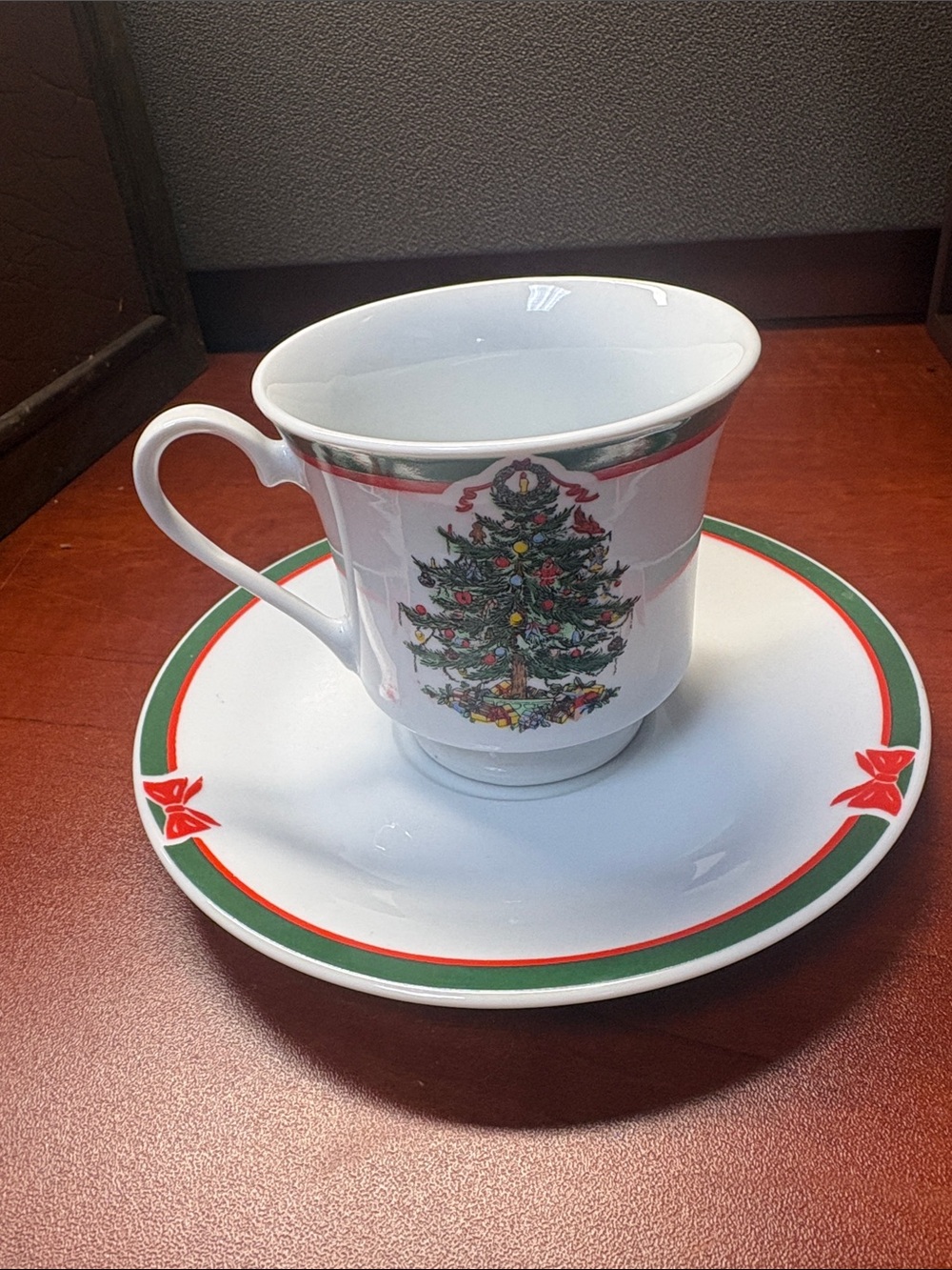 Ribbons n treeChristmas Tree Teacup and Saucer (14 pcs) Set - 7 cups/7 saucers